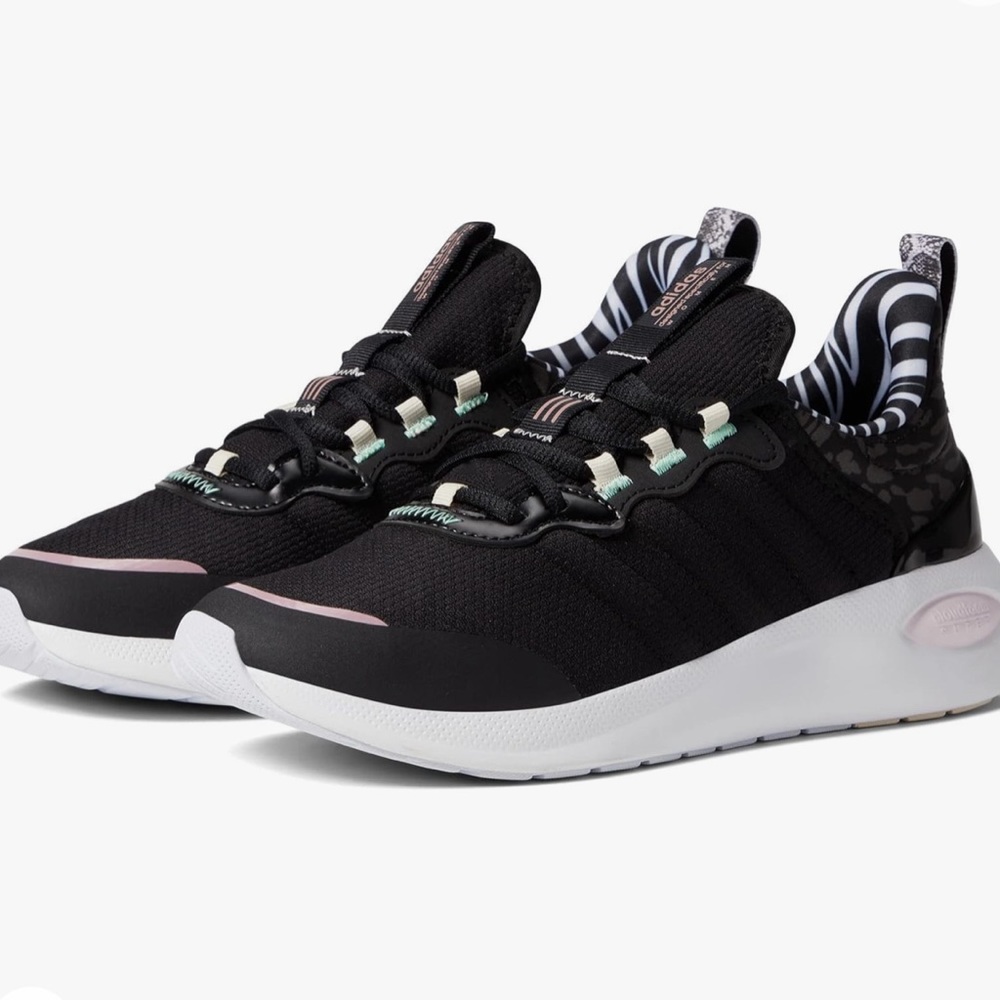 WOMEN'S ADIDAS Size 8 GY6101 PUREMOTION SUPER RUNNING BLACK/WHITE SHOES SNEAKERS